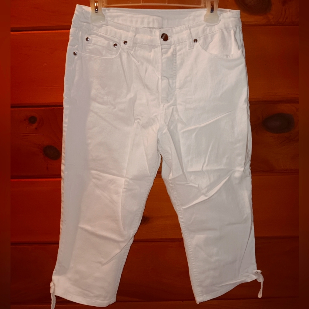 White capris